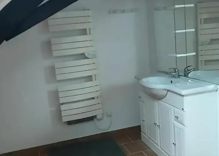 Casa vacanze Près Du Circuit Du Mans, 12 Pers., 5 Ch., Rénové Avec 3 Sdb, Nature Et Attractions Proches - Fr-1-410-342 *